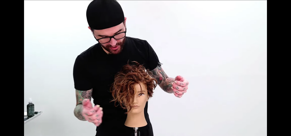 Short Curly Razor Cut – Free Salon Education